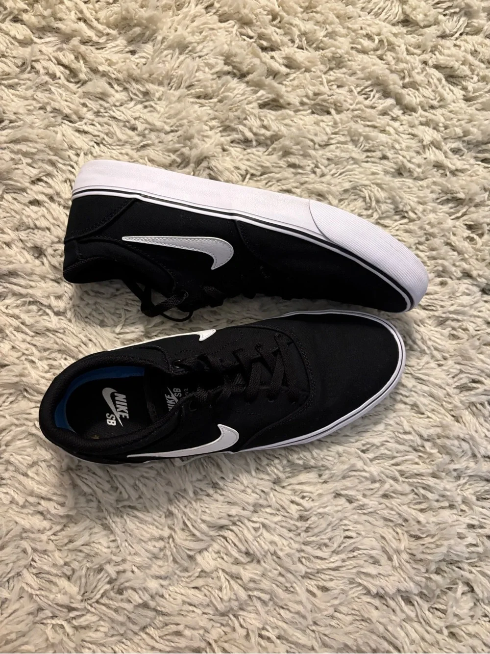 Nike SB Chron 2 Canvas Sneakers Black with White Swoosh Men’s Size 9
